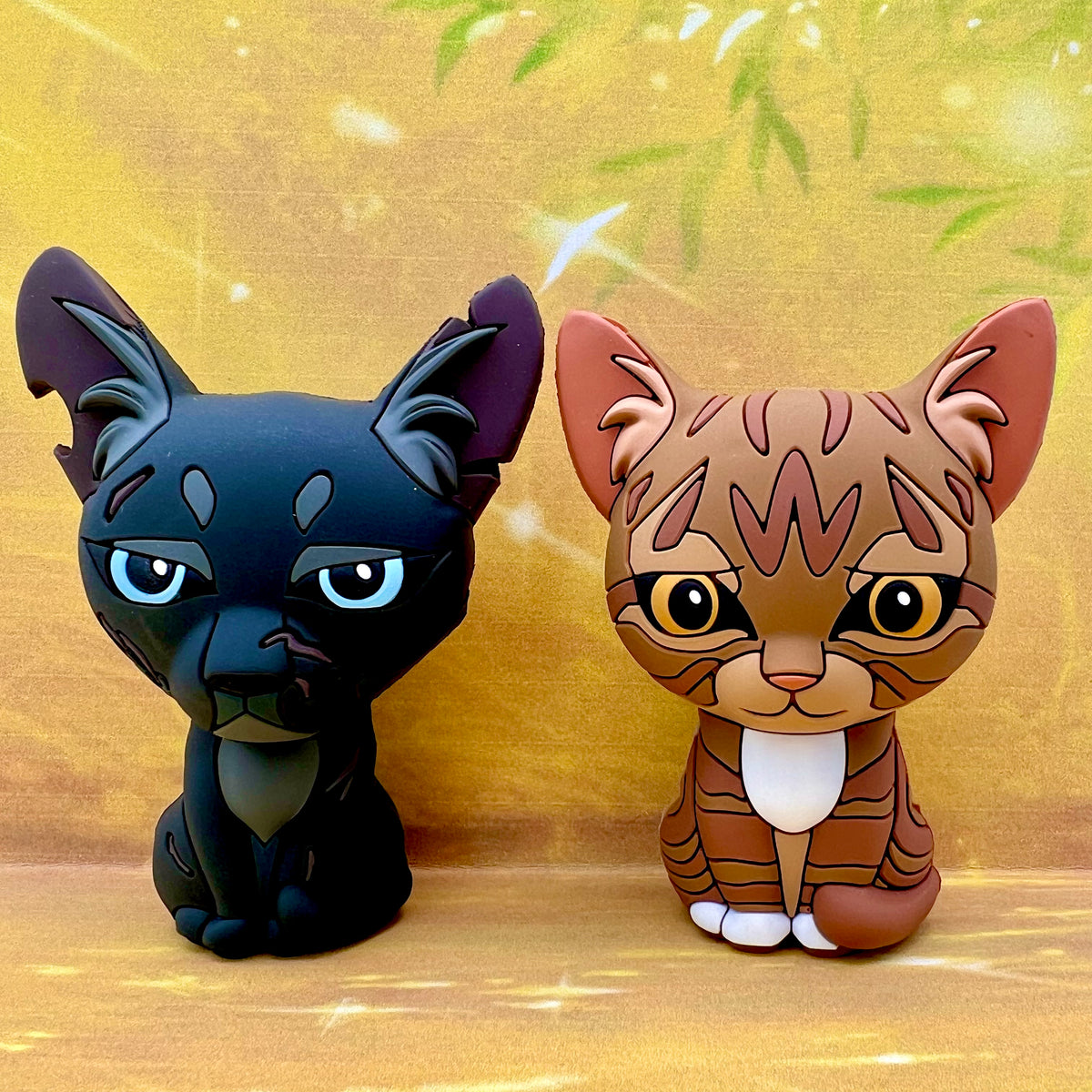 Leafpool &amp; Crowfeather - Mini Collector Figures (Series 5) Warriors Cats Store - USA