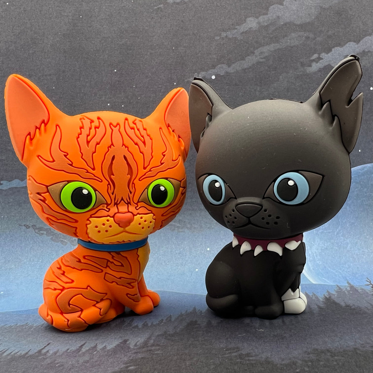 Firestar &amp; Scourge - Mini Collector Figures (The Prophecies Begin) Warriors Cats Store - USA