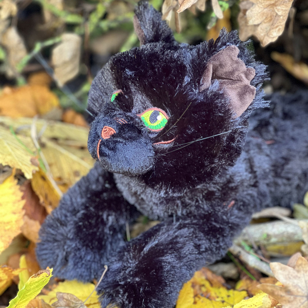 Hollyleaf Large Plush Cat