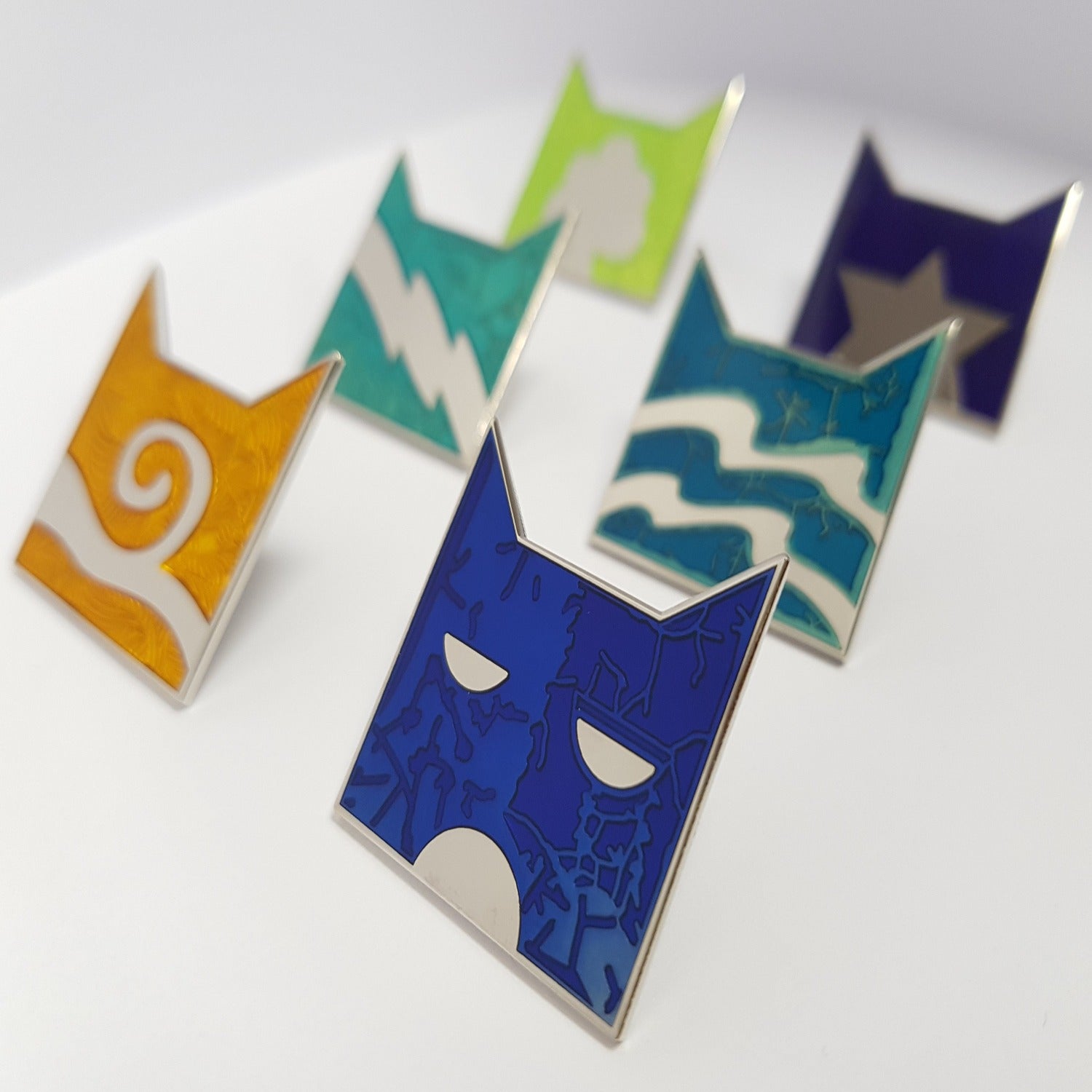 Collector's ShadowClan Pin Badge Warriors Cats Store - USA