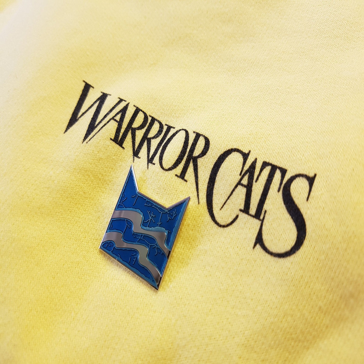 Collector's RiverClan Pin Badge Warrior Cats Store