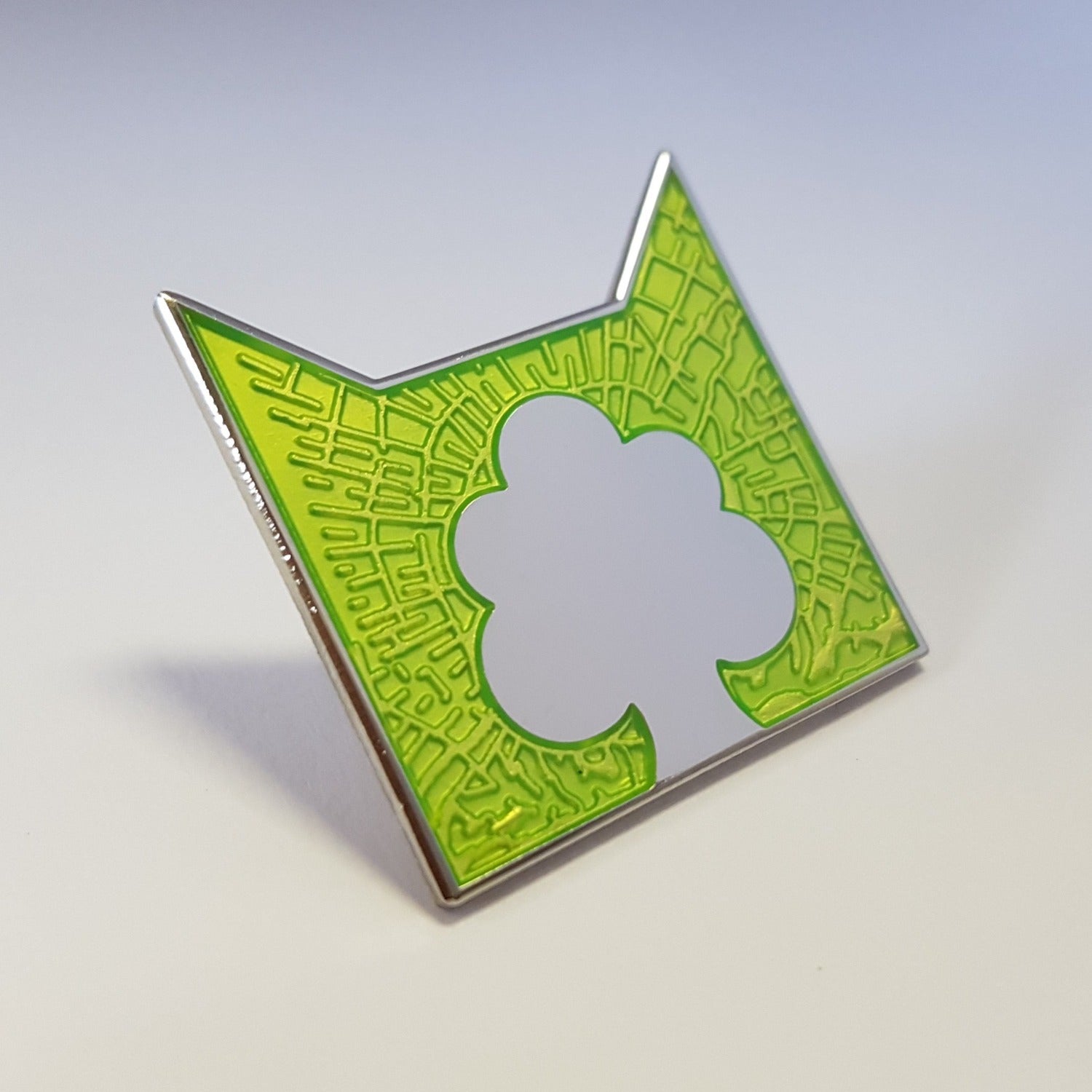 Collector's SkyClan Pin Badge Warriors Cats Store - USA