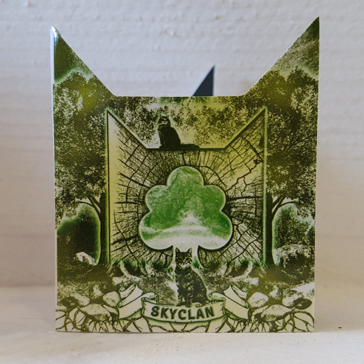 Collector&#39;s SkyClan Pin Badge Warriors Cats Store - USA