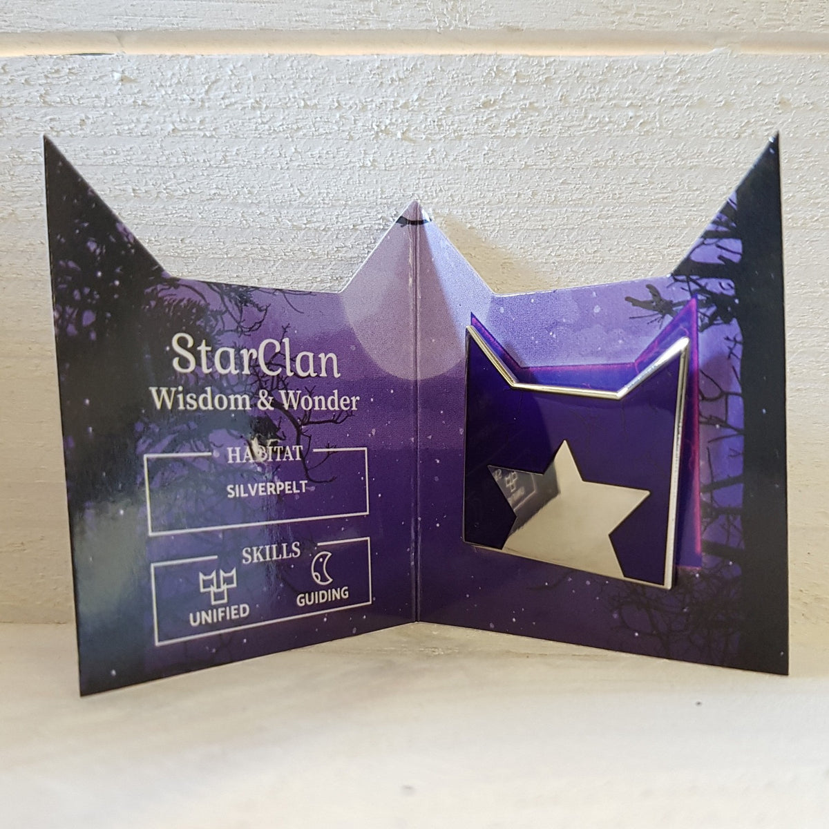 Collector&#39;s StarClan Pin Badge Warriors Cats Store - USA